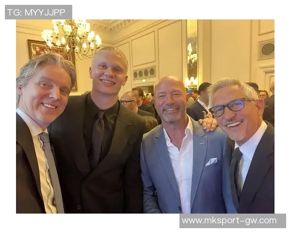 英超半程评选揭晓哈兰德荣膺最佳球员勒布利斯当选最佳教练 英超半程评选揭晓哈兰德荣膺最佳球员勒布利斯当选最佳教练